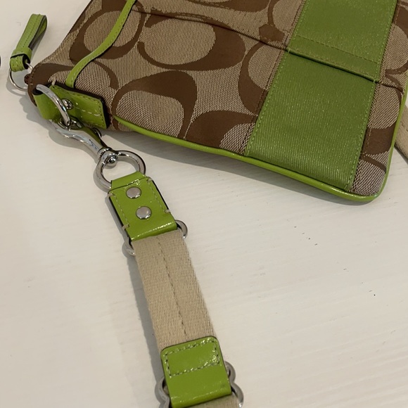 Coach Light Tan & Green Purse - Picture 4 of 9